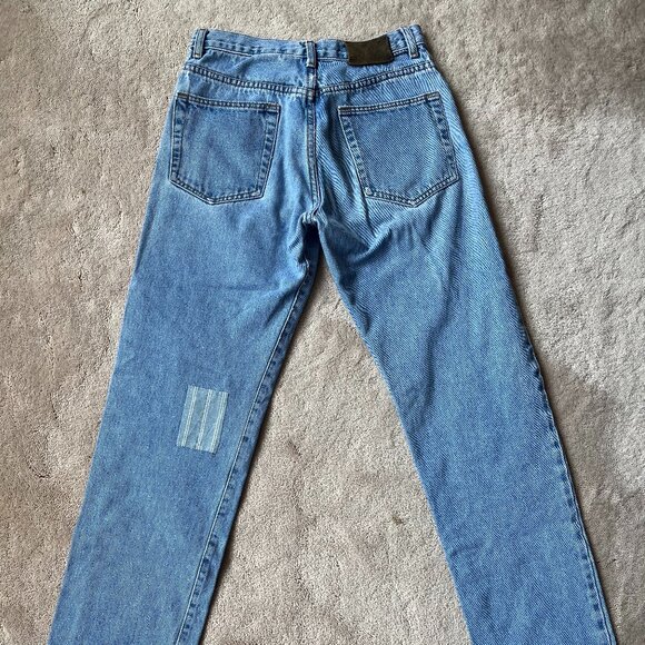 Vintage Calvin Klein Light/Medium Wash Jeans, W28 L29.5 - Picture 3 of 12